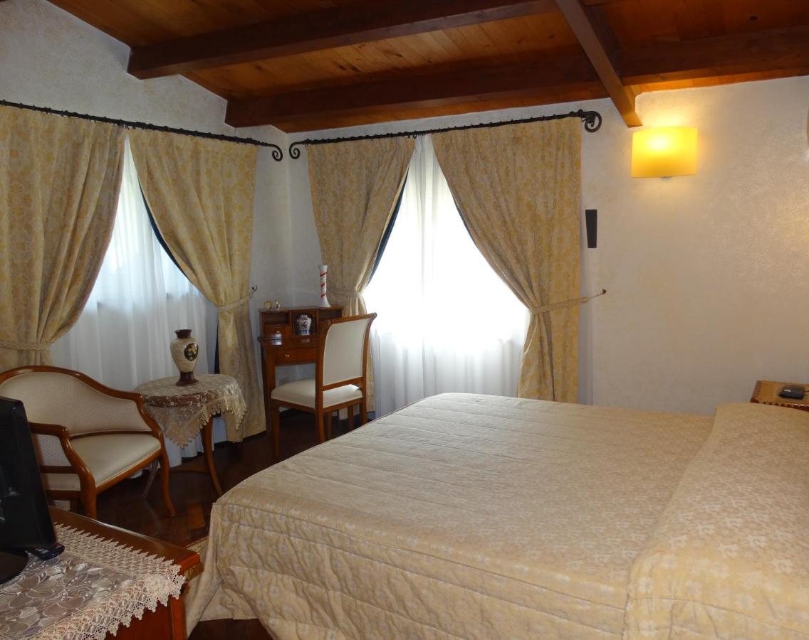 Hotel San Giuseppe Джераче Екстериор снимка